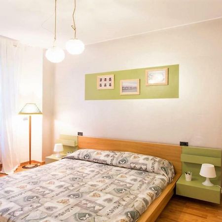 Isola Lagosta Apartment Milánó Kültér fotó