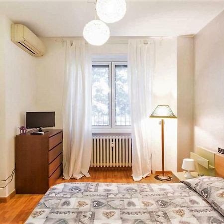 Isola Lagosta Apartment Milánó Kültér fotó